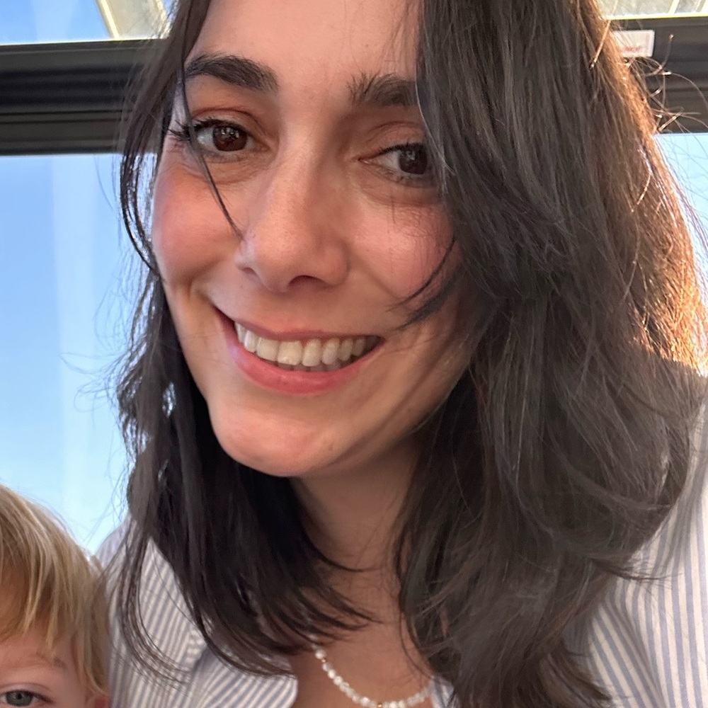 Meet your Posher, Laura